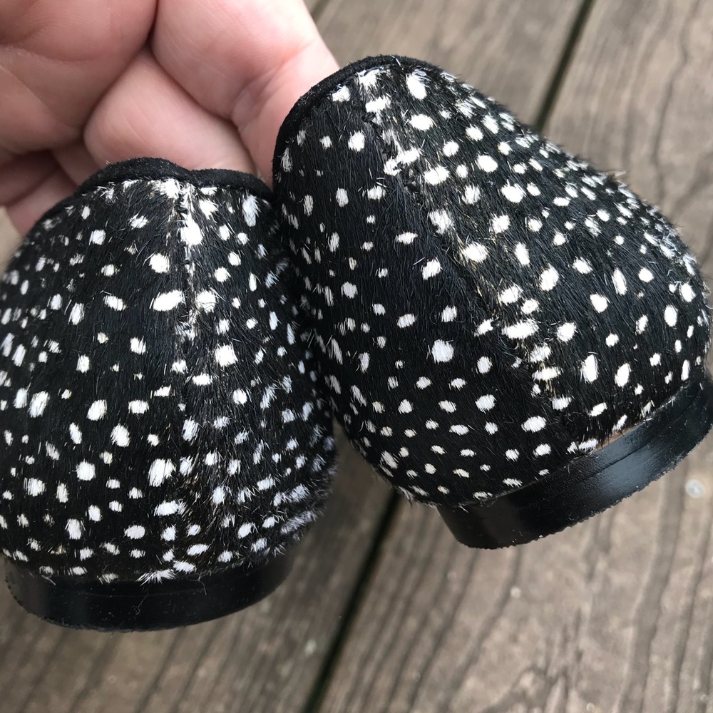 WHBM Calfhair Spotted D’Orsay Flats - Picture 6 of 7